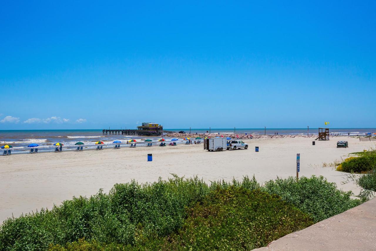 Beachfront Palms Hotel Galveston Exterior photo