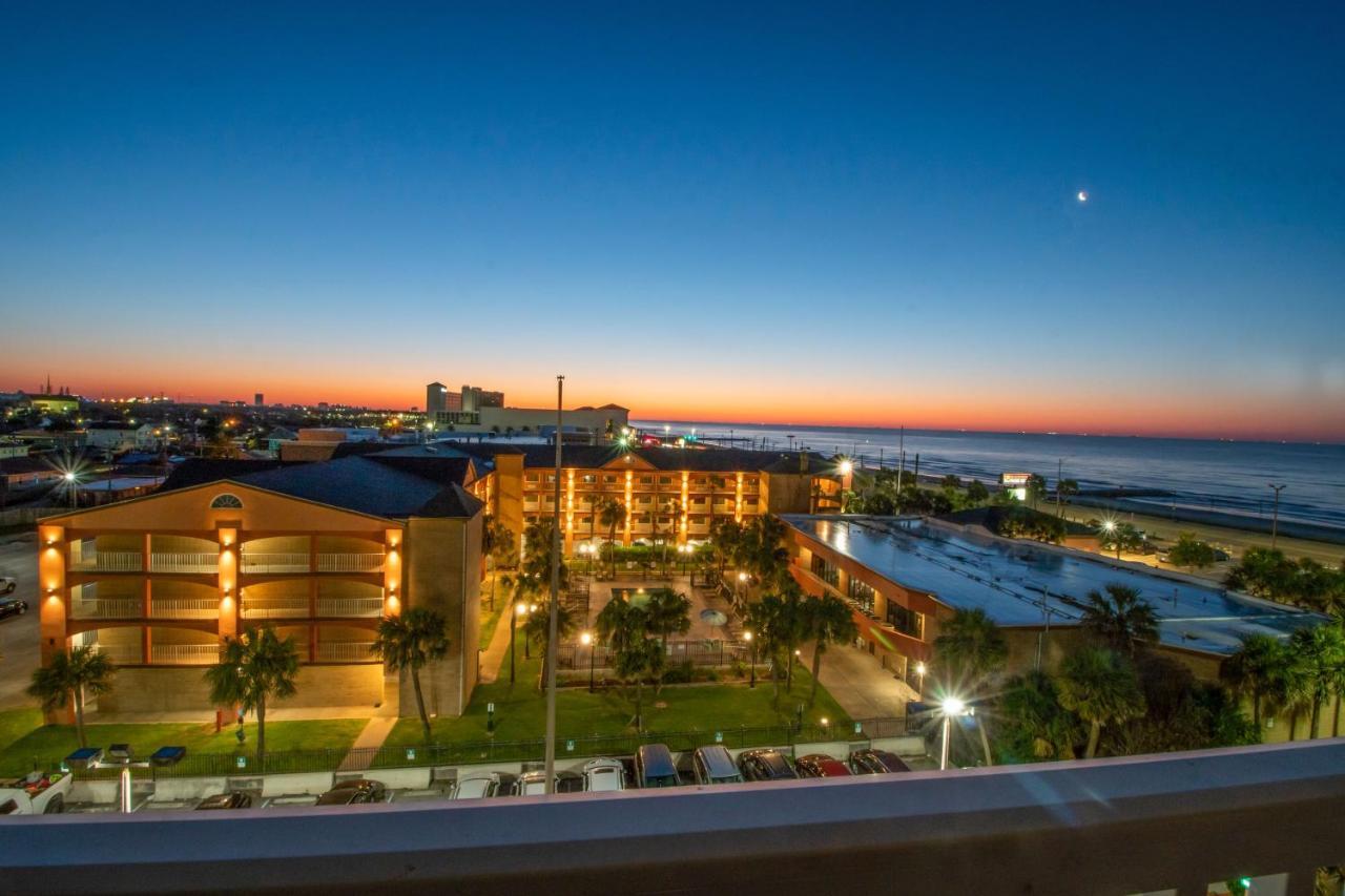 Beachfront Palms Hotel Galveston Exterior photo