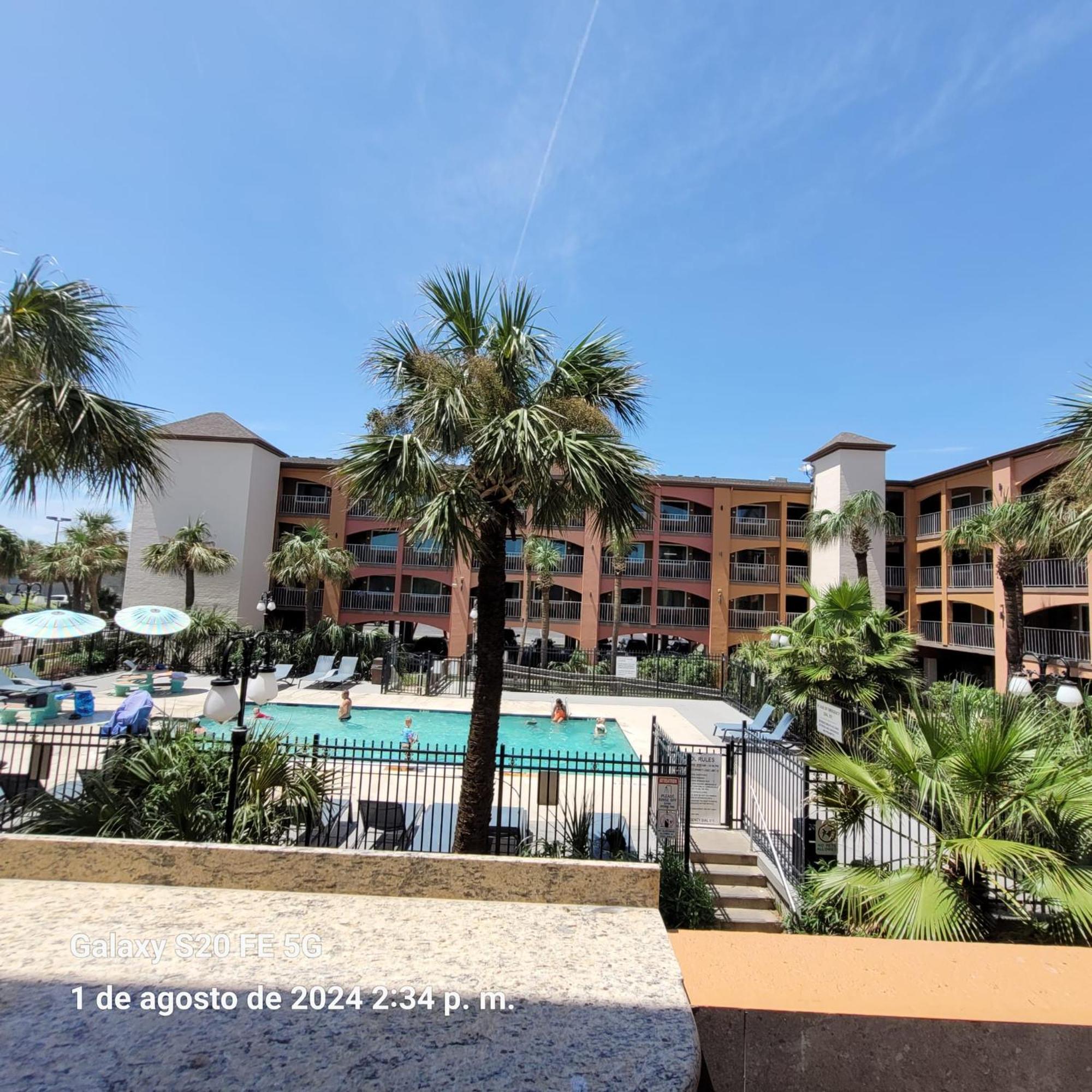 Beachfront Palms Hotel Galveston Exterior photo