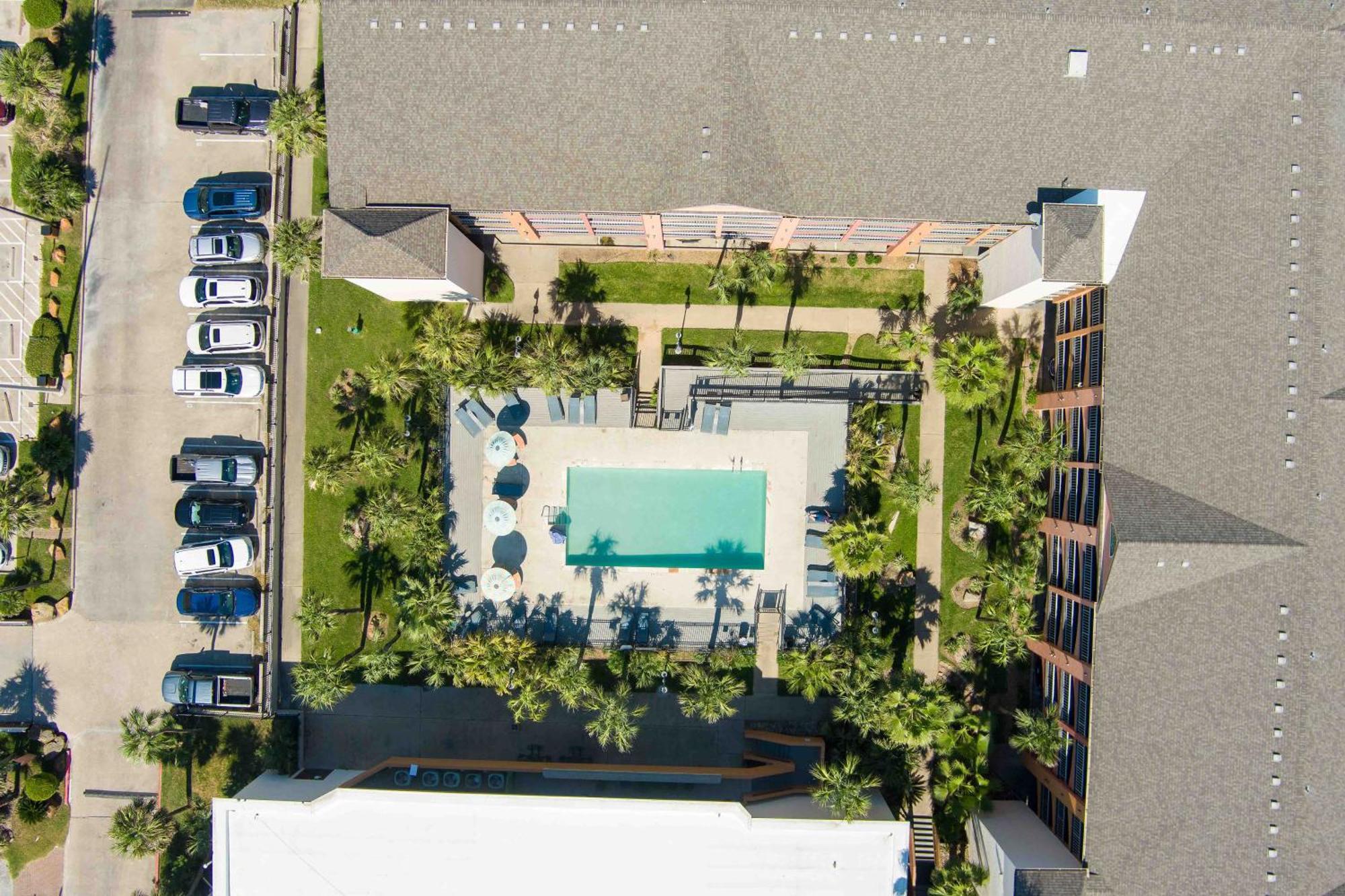 Beachfront Palms Hotel Galveston Exterior photo